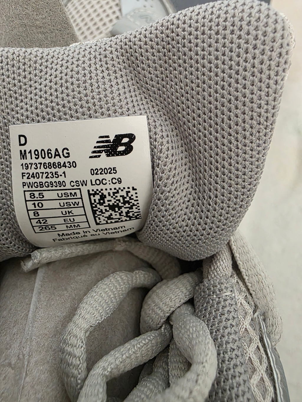 New Balance 1906R